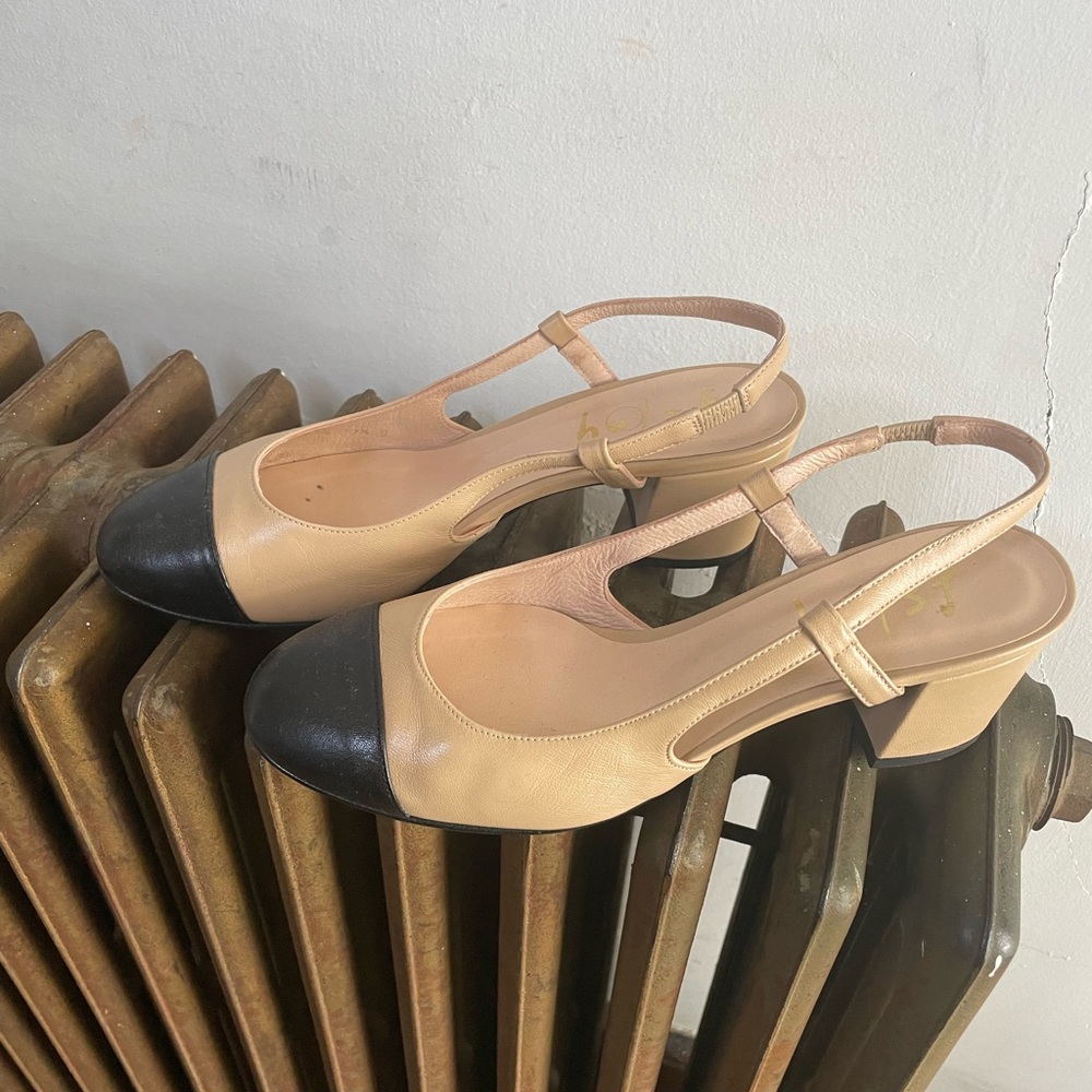 French Sole slingback pumps, beige with black toes, size 7.5, only worn once.